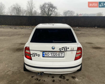 Білий Шкода Фабія, об'ємом двигуна 1.2 л та пробігом 270 тис. км за 2250 $, фото 5 на Automoto.ua