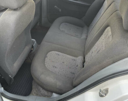 Білий Шкода Фабія, об'ємом двигуна 1.2 л та пробігом 196 тис. км за 2800 $, фото 7 на Automoto.ua