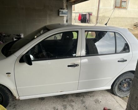 Белый Шкода Фабия, объемом двигателя 0 л и пробегом 400 тыс. км за 1500 $, фото 4 на Automoto.ua