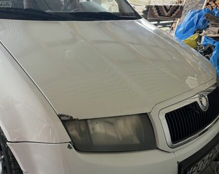 Белый Шкода Фабия, объемом двигателя 0 л и пробегом 400 тыс. км за 1500 $, фото 2 на Automoto.ua