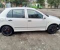 Белый Шкода Фабия, объемом двигателя 0 л и пробегом 300 тыс. км за 1850 $, фото 1 на Automoto.ua