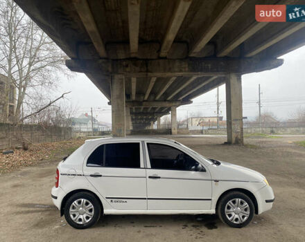 Білий Шкода Фабія, об'ємом двигуна 1.2 л та пробігом 270 тис. км за 2250 $, фото 9 на Automoto.ua