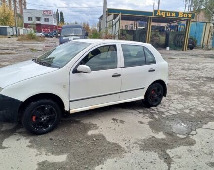 Белый Шкода Фабия, объемом двигателя 0 л и пробегом 300 тыс. км за 1850 $, фото 4 на Automoto.ua