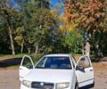 Білий Шкода Фабія, об'ємом двигуна 1.2 л та пробігом 292 тис. км за 2100 $, фото 1 на Automoto.ua