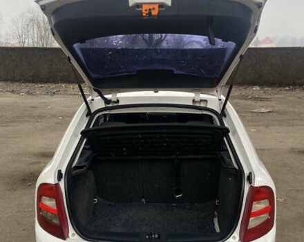 Білий Шкода Фабія, об'ємом двигуна 1.2 л та пробігом 270 тис. км за 2250 $, фото 19 на Automoto.ua