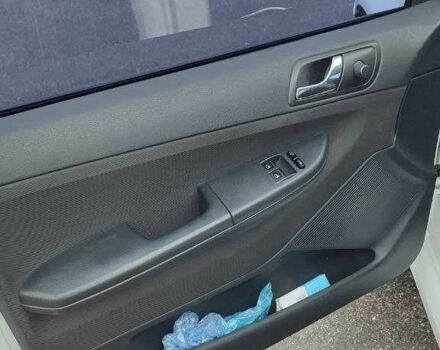 Білий Шкода Фабія, об'ємом двигуна 1.2 л та пробігом 310 тис. км за 3400 $, фото 18 на Automoto.ua