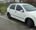 Білий Шкода Фабія, об'ємом двигуна 1.2 л та пробігом 310 тис. км за 3400 $, фото 1 на Automoto.ua
