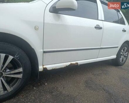 Білий Шкода Фабія, об'ємом двигуна 1.2 л та пробігом 347 тис. км за 3000 $, фото 8 на Automoto.ua