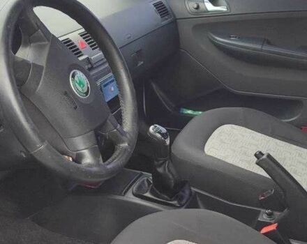 Білий Шкода Фабія, об'ємом двигуна 1.2 л та пробігом 310 тис. км за 3400 $, фото 19 на Automoto.ua