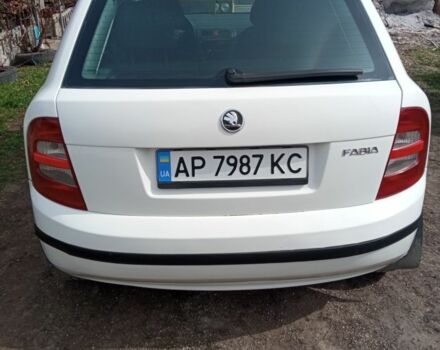 Белый Шкода Фабия, объемом двигателя 1 л и пробегом 111 тыс. км за 3500 $, фото 1 на Automoto.ua