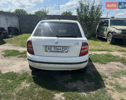 Белый Шкода Фабия, объемом двигателя 1.2 л и пробегом 250 тыс. км за 2700 $, фото 5 на Automoto.ua