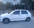 Белый Шкода Фабия, объемом двигателя 1.2 л и пробегом 347 тыс. км за 3000 $, фото 2 на Automoto.ua