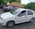 Белый Шкода Фабия, объемом двигателя 0 л и пробегом 210 тыс. км за 1850 $, фото 1 на Automoto.ua