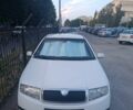 Белый Шкода Фабия, объемом двигателя 1.2 л и пробегом 347 тыс. км за 3000 $, фото 1 на Automoto.ua