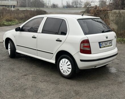Белый Шкода Фабия, объемом двигателя 1.2 л и пробегом 685 тыс. км за 2375 $, фото 6 на Automoto.ua