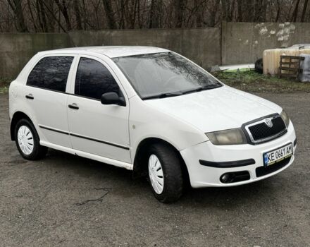 Белый Шкода Фабия, объемом двигателя 1.2 л и пробегом 685 тыс. км за 2375 $, фото 2 на Automoto.ua