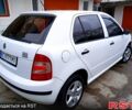 Белый Шкода Фабия, объемом двигателя 1.2 л и пробегом 281 тыс. км за 3300 $, фото 5 на Automoto.ua