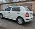 Белый Шкода Фабия, объемом двигателя 1.2 л и пробегом 253 тыс. км за 3900 $, фото 1 на Automoto.ua