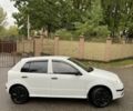 Белый Шкода Фабия, объемом двигателя 1.2 л и пробегом 300 тыс. км за 2850 $, фото 6 на Automoto.ua