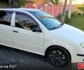 Белый Шкода Фабия, объемом двигателя 1.2 л и пробегом 131 тыс. км за 3400 $, фото 2 на Automoto.ua