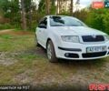 Белый Шкода Фабия, объемом двигателя 1.2 л и пробегом 375 тыс. км за 5700 $, фото 1 на Automoto.ua