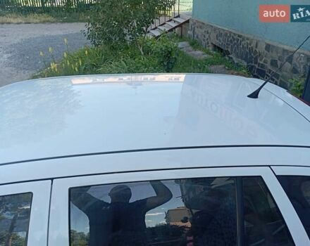 Белый Шкода Фабия, объемом двигателя 1.2 л и пробегом 159 тыс. км за 3200 $, фото 48 на Automoto.ua