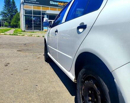 Білий Шкода Фабія, об'ємом двигуна 1.2 л та пробігом 300 тис. км за 3000 $, фото 8 на Automoto.ua