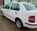 Белый Шкода Фабия, объемом двигателя 1.4 л и пробегом 400 тыс. км за 3800 $, фото 1 на Automoto.ua
