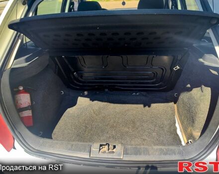 Білий Шкода Фабія, об'ємом двигуна 1.2 л та пробігом 300 тис. км за 3000 $, фото 11 на Automoto.ua