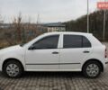 Белый Шкода Фабия, объемом двигателя 1.2 л и пробегом 219 тыс. км за 3600 $, фото 2 на Automoto.ua