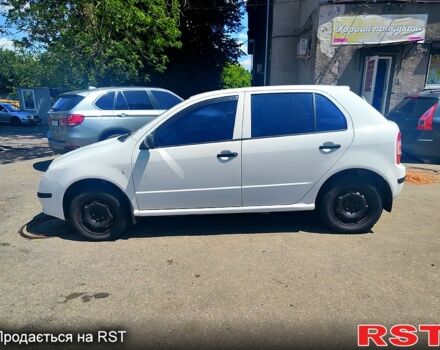 Білий Шкода Фабія, об'ємом двигуна 1.2 л та пробігом 300 тис. км за 3000 $, фото 1 на Automoto.ua