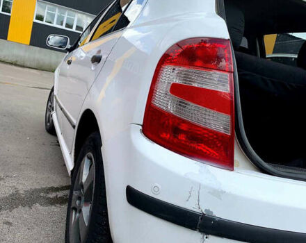 Білий Шкода Фабія, об'ємом двигуна 1.2 л та пробігом 425 тис. км за 2800 $, фото 7 на Automoto.ua