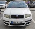 Белый Шкода Фабия, объемом двигателя 1.2 л и пробегом 288 тыс. км за 3400 $, фото 1 на Automoto.ua