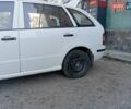 Белый Шкода Фабия, объемом двигателя 1.2 л и пробегом 159 тыс. км за 3200 $, фото 1 на Automoto.ua