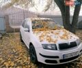 Белый Шкода Фабия, объемом двигателя 1.2 л и пробегом 275 тыс. км за 3700 $, фото 5 на Automoto.ua