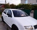 Белый Шкода Фабия, объемом двигателя 1.2 л и пробегом 245 тыс. км за 3000 $, фото 1 на Automoto.ua