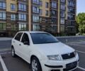Белый Шкода Фабия, объемом двигателя 1.2 л и пробегом 288 тыс. км за 2500 $, фото 1 на Automoto.ua