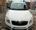 Белый Шкода Фабия, объемом двигателя 1.2 л и пробегом 170 тыс. км за 3800 $, фото 1 на Automoto.ua