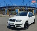 Белый Шкода Фабия, объемом двигателя 1.2 л и пробегом 197 тыс. км за 2600 $, фото 1 на Automoto.ua