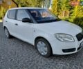 Белый Шкода Фабия, объемом двигателя 1.2 л и пробегом 285 тыс. км за 3499 $, фото 1 на Automoto.ua
