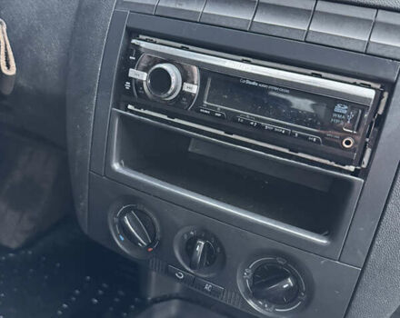 Белый Шкода Фабия, объемом двигателя 1.2 л и пробегом 380 тыс. км за 2399 $, фото 12 на Automoto.ua