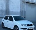 Белый Шкода Фабия, объемом двигателя 1.2 л и пробегом 200 тыс. км за 3000 $, фото 1 на Automoto.ua