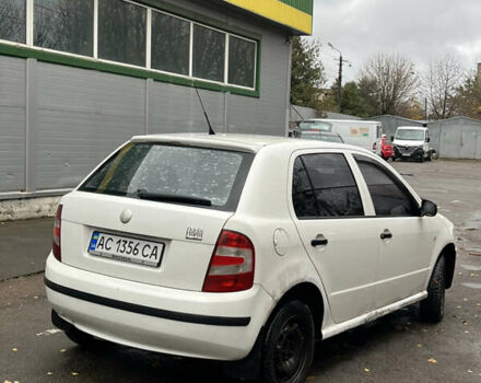Белый Шкода Фабия, объемом двигателя 1.2 л и пробегом 250 тыс. км за 1999 $, фото 3 на Automoto.ua