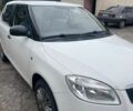 Белый Шкода Фабия, объемом двигателя 1.2 л и пробегом 190 тыс. км за 3500 $, фото 1 на Automoto.ua