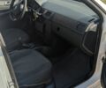 Белый Шкода Фабия, объемом двигателя 1.4 л и пробегом 207 тыс. км за 3500 $, фото 4 на Automoto.ua
