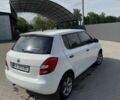 Белый Шкода Фабия, объемом двигателя 1.4 л и пробегом 240 тыс. км за 4400 $, фото 5 на Automoto.ua