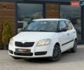 Белый Шкода Фабия, объемом двигателя 1.2 л и пробегом 228 тыс. км за 3100 $, фото 1 на Automoto.ua