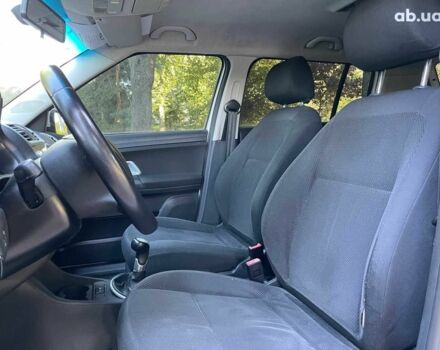 Белый Шкода Фабия, объемом двигателя 1.4 л и пробегом 262 тыс. км за 4740 $, фото 16 на Automoto.ua