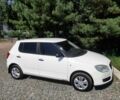 Белый Шкода Фабия, объемом двигателя 1.2 л и пробегом 327 тыс. км за 3799 $, фото 2 на Automoto.ua