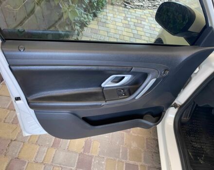 Белый Шкода Фабия, объемом двигателя 1.4 л и пробегом 193 тыс. км за 5000 $, фото 12 на Automoto.ua